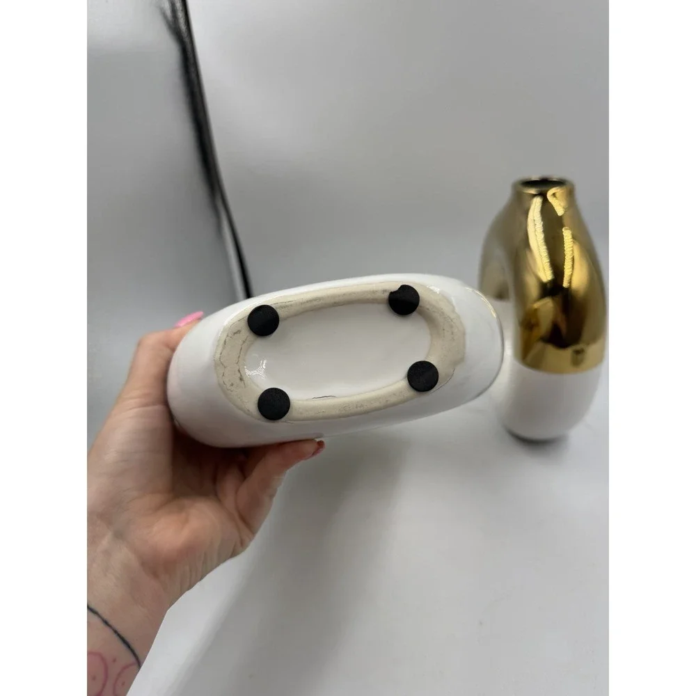 NIB White & Gold Ceramic Vase Set of 2 Round Donut Hollow Flower Vases for Home